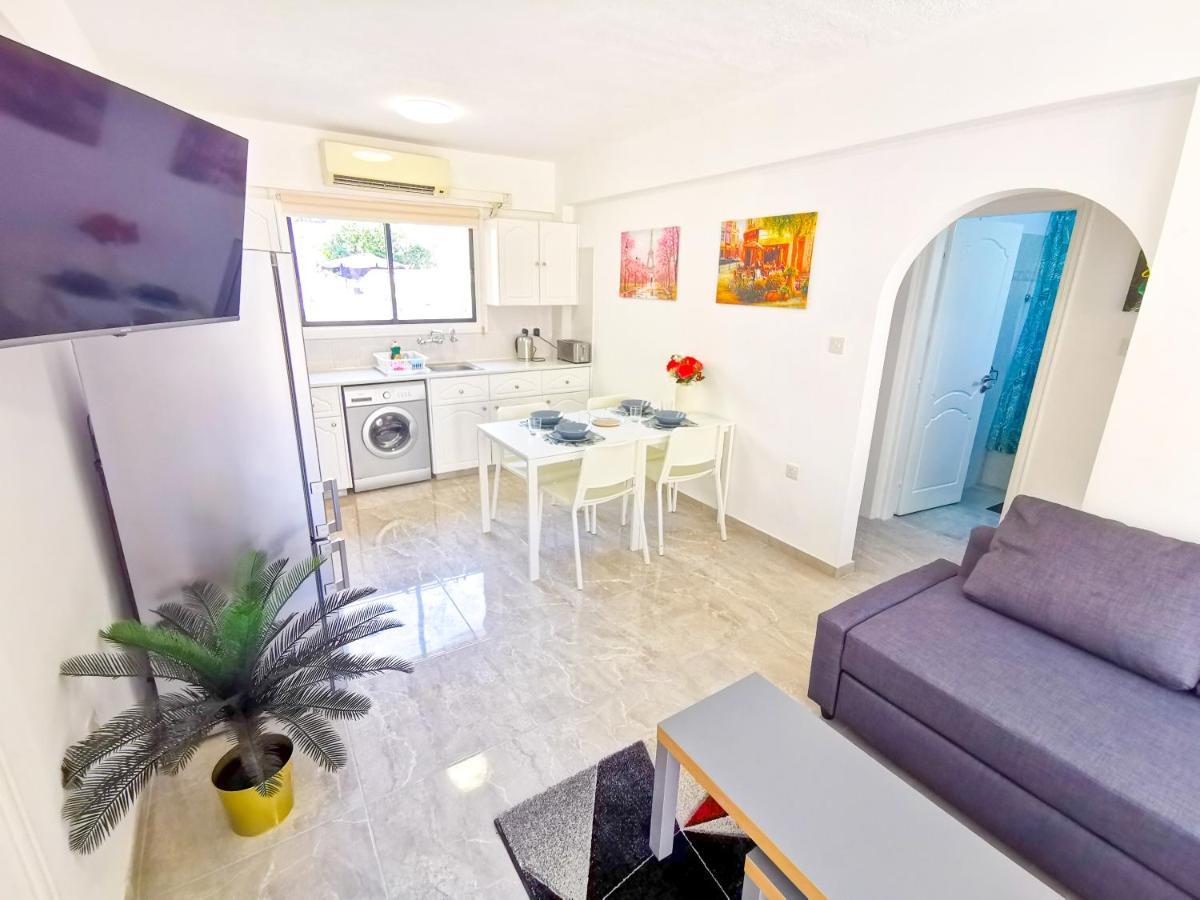 Bella Ciao Beach Apartments Λιβάδια Εξωτερικό φωτογραφία